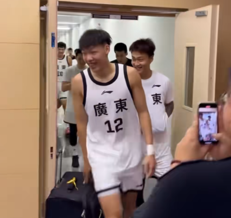 配合没什么, tiger, 因为现在距 配合没什么, tiger, 因为现在距